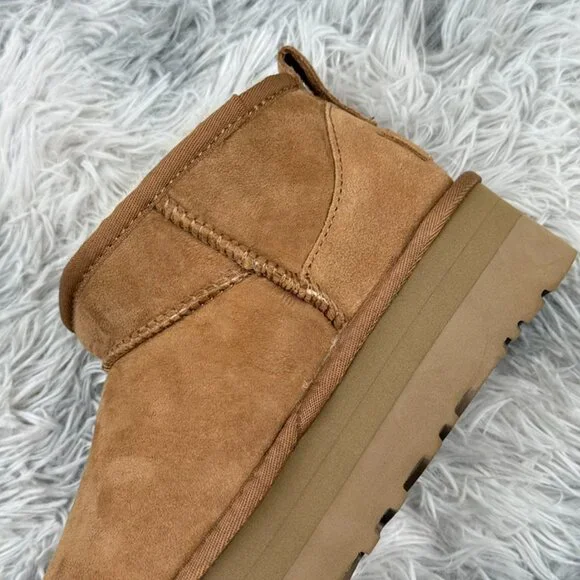 UGG Tan Platform Snow Boots - Picture 6 of 8